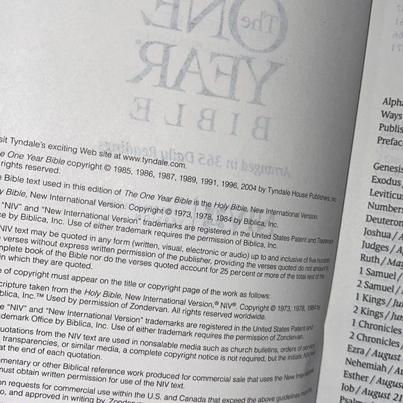 One Year Bible NIV  FREE WITH PURCHASE - Picture 3 of 11